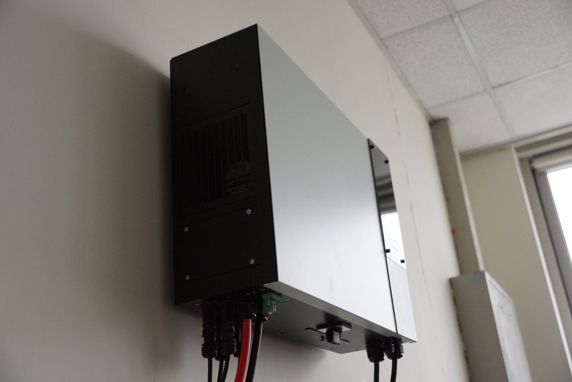 UrVOLT Co., Ltd. - Wechselrichter - PH hybrid PV inverter PH-3600N-D - Art. 30193