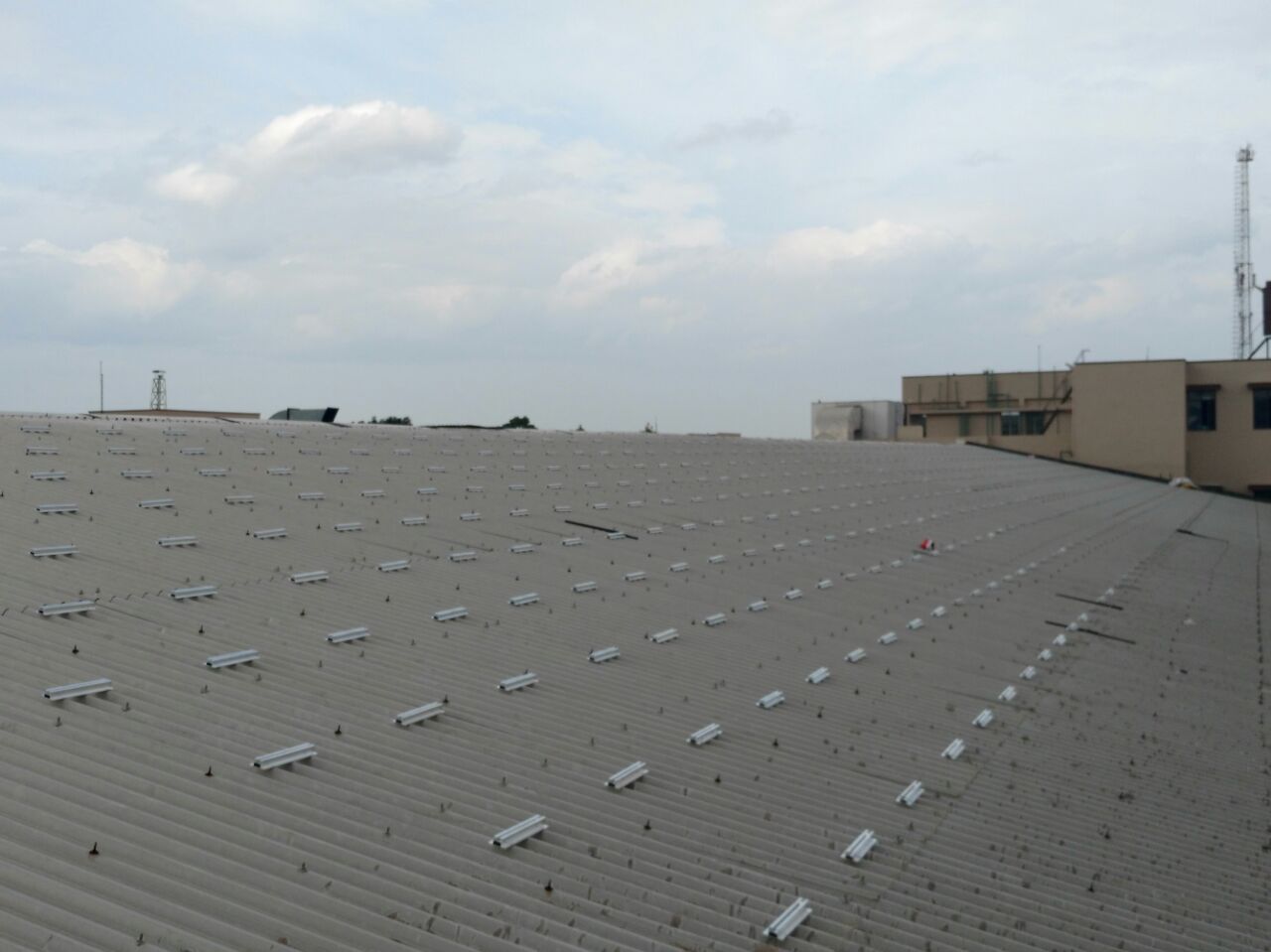 Photoelectric Solar Systems Pvt. Ltd. - Montagesysteme - Partial Rail System PRS - Art. 6325