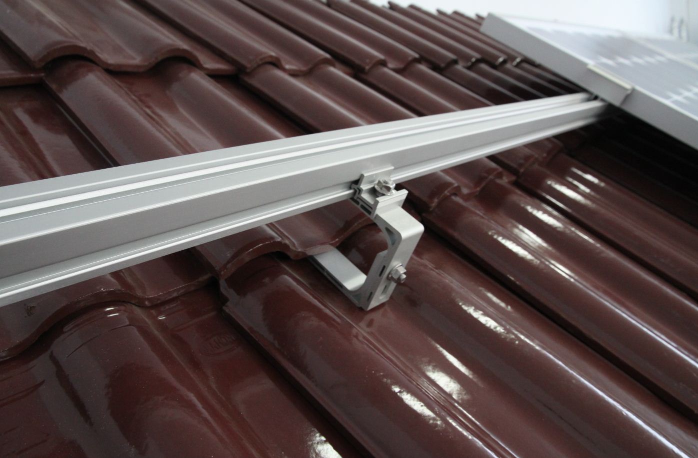 Suzhou Radiant Photovoltaic Technology Co., Ltd. - Montagesysteme - Radiant Pitch-roof Radiant Pitch-roof - Art. 2679